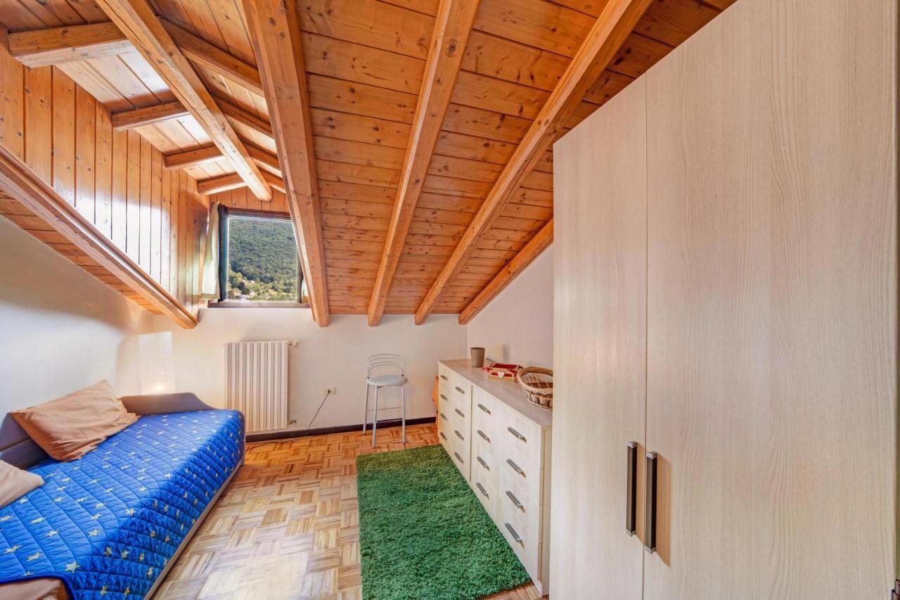 Apartament Mansarda Fra Monte E Lago Esino Lario Zewnętrze zdjęcie