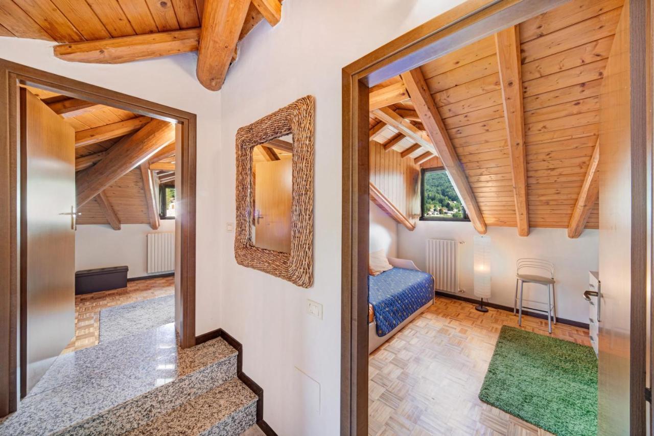 Apartament Mansarda Fra Monte E Lago Esino Lario Zewnętrze zdjęcie