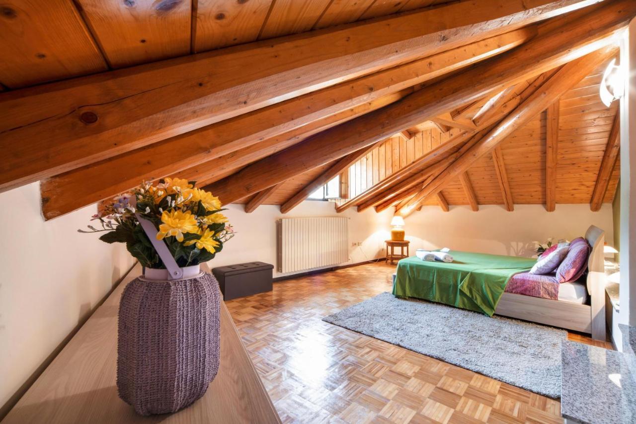 Apartament Mansarda Fra Monte E Lago Esino Lario Zewnętrze zdjęcie