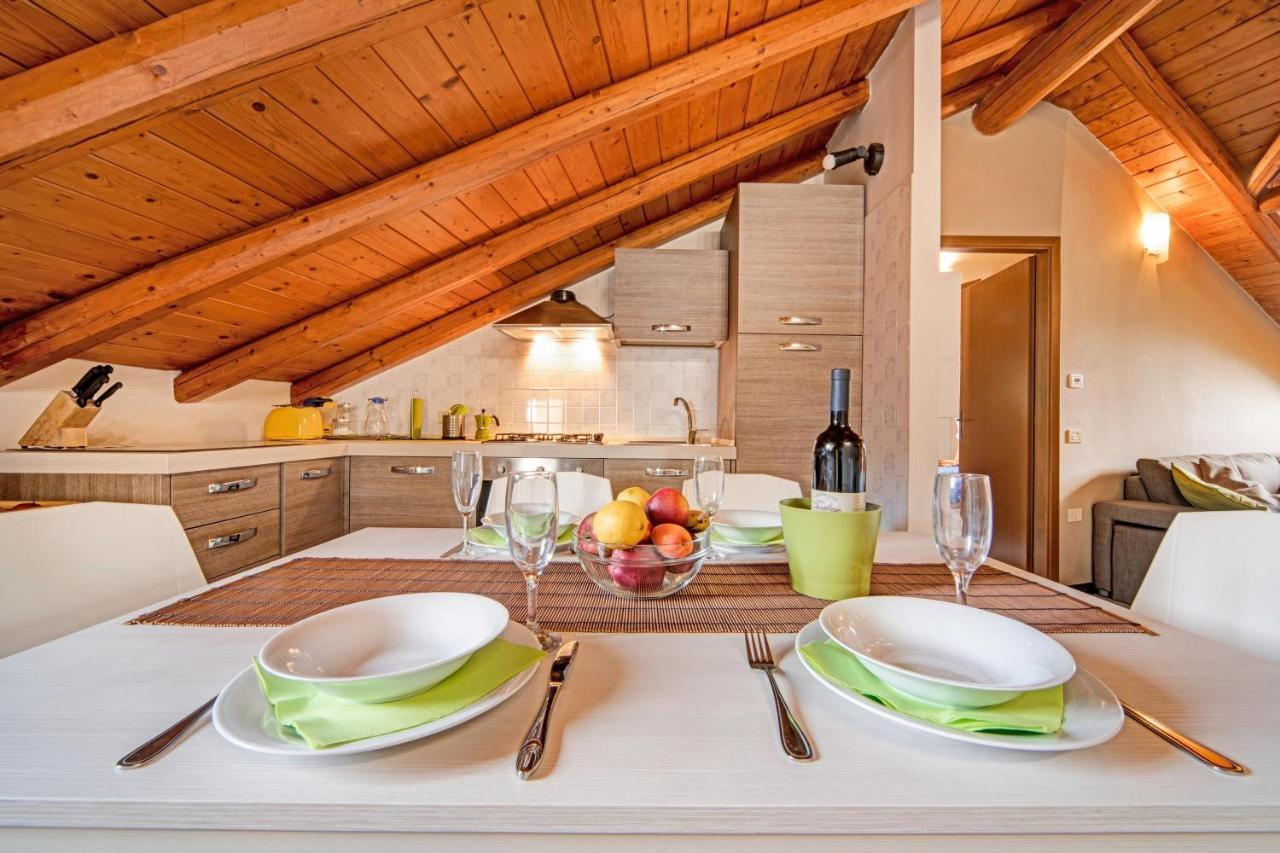 Apartament Mansarda Fra Monte E Lago Esino Lario Zewnętrze zdjęcie