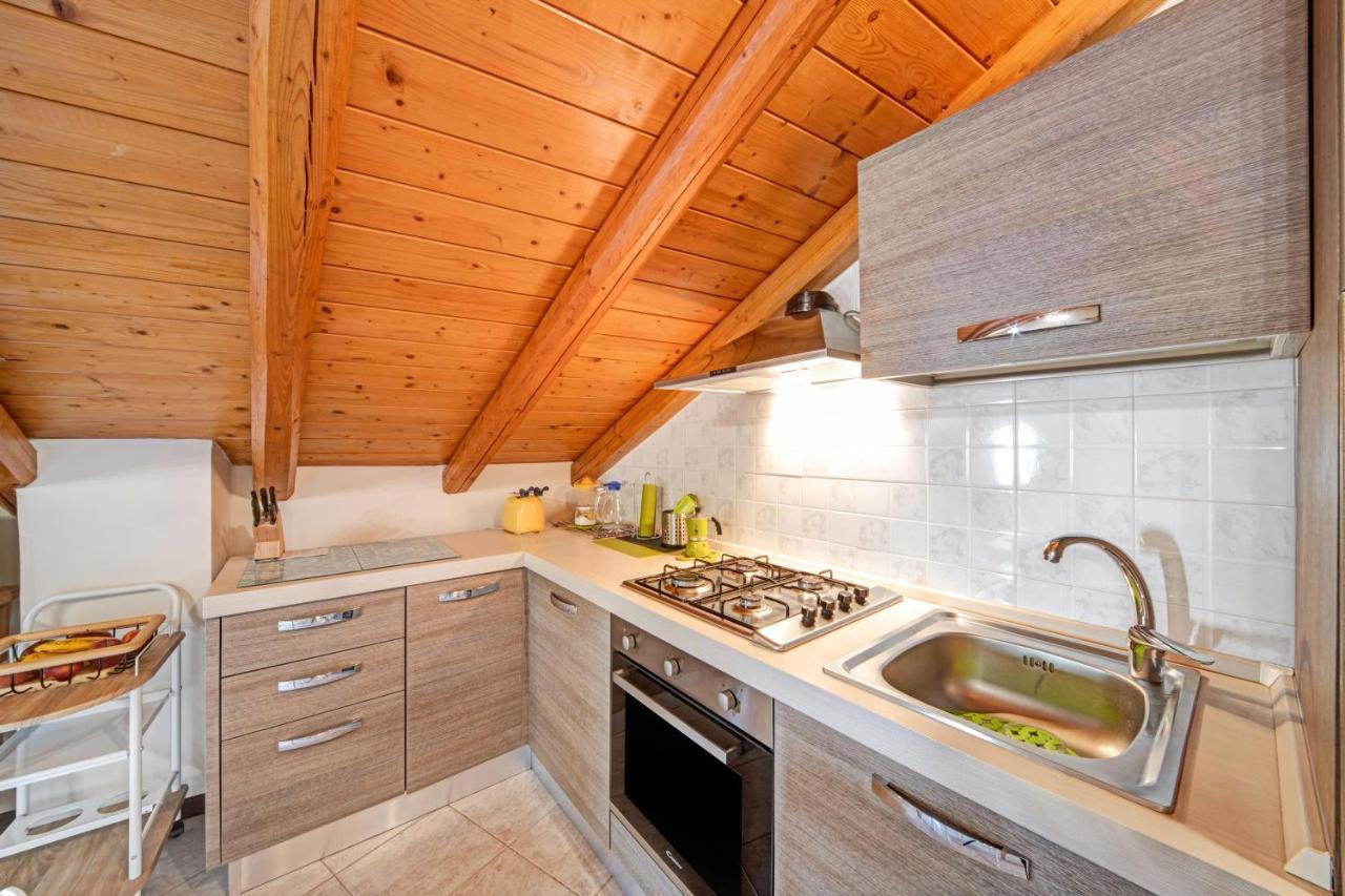 Apartament Mansarda Fra Monte E Lago Esino Lario Zewnętrze zdjęcie